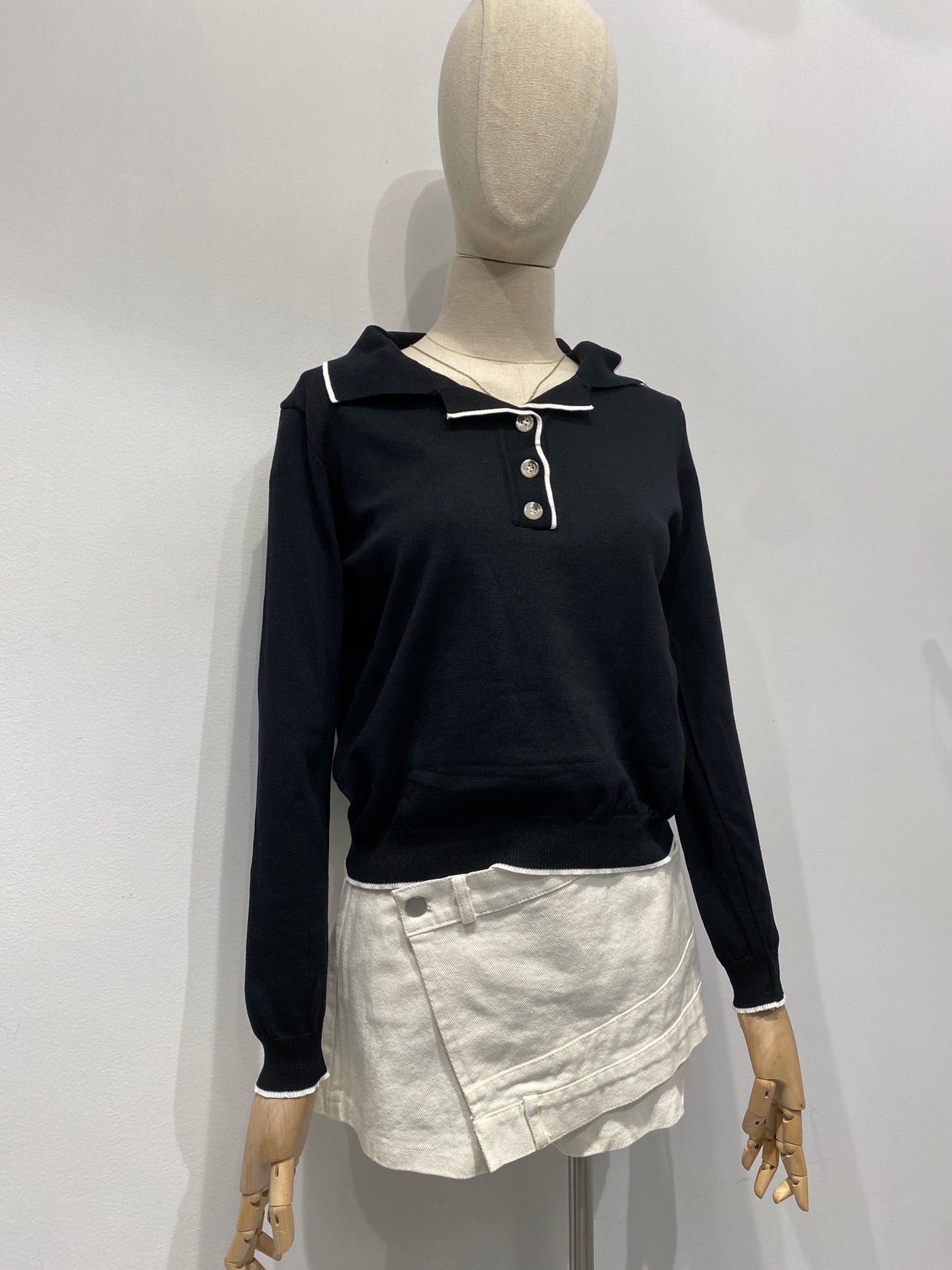 Knitted Polo Sweatshirt - Black