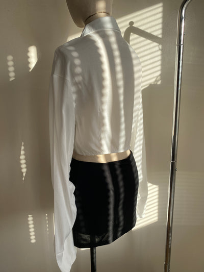 Curved Hem Cropped Longsleeve Shirt