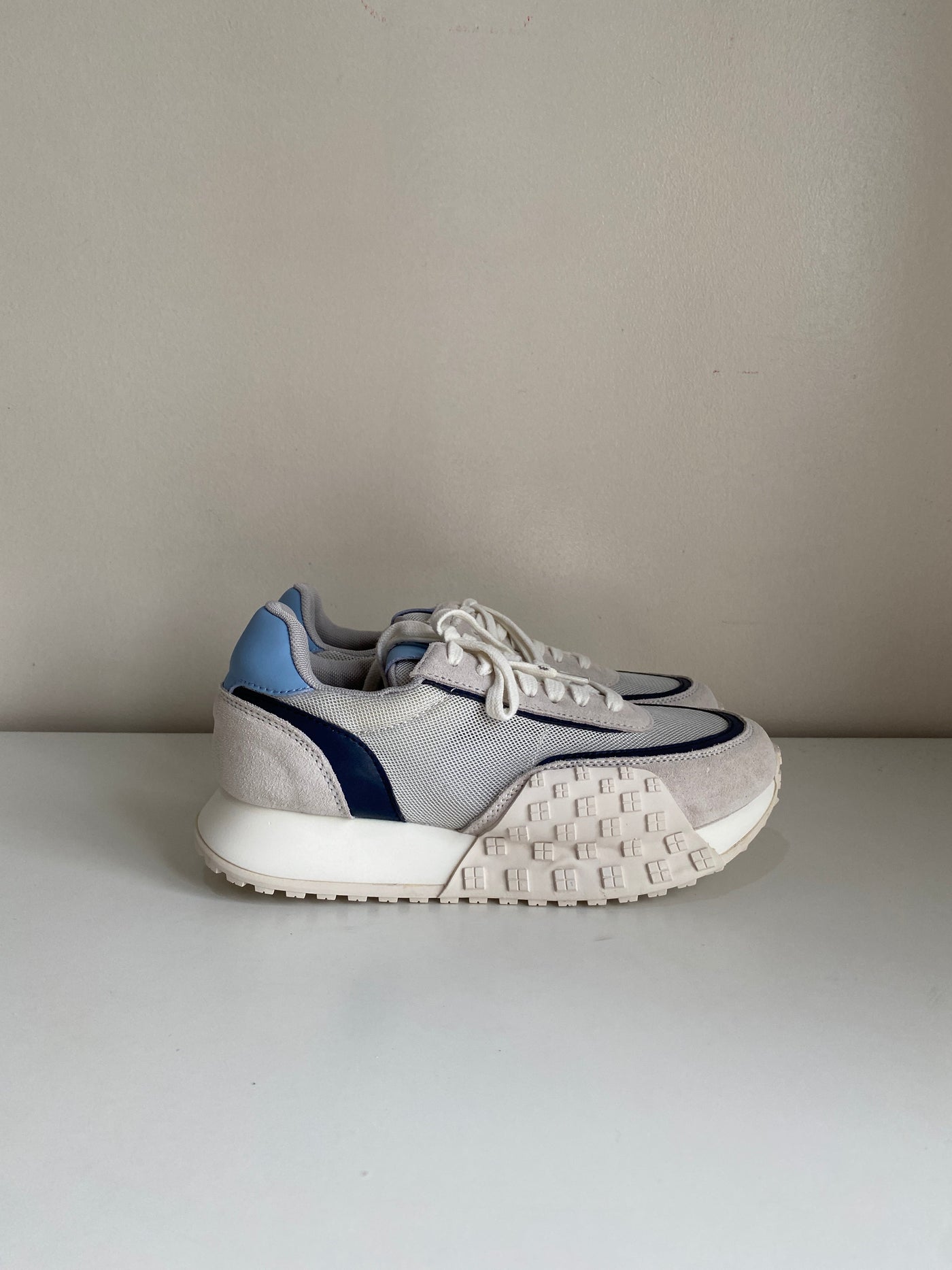 Chunky Sole Sneakers - Wave