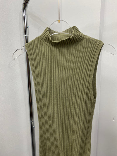 Mock Neck Sleeveless Tee