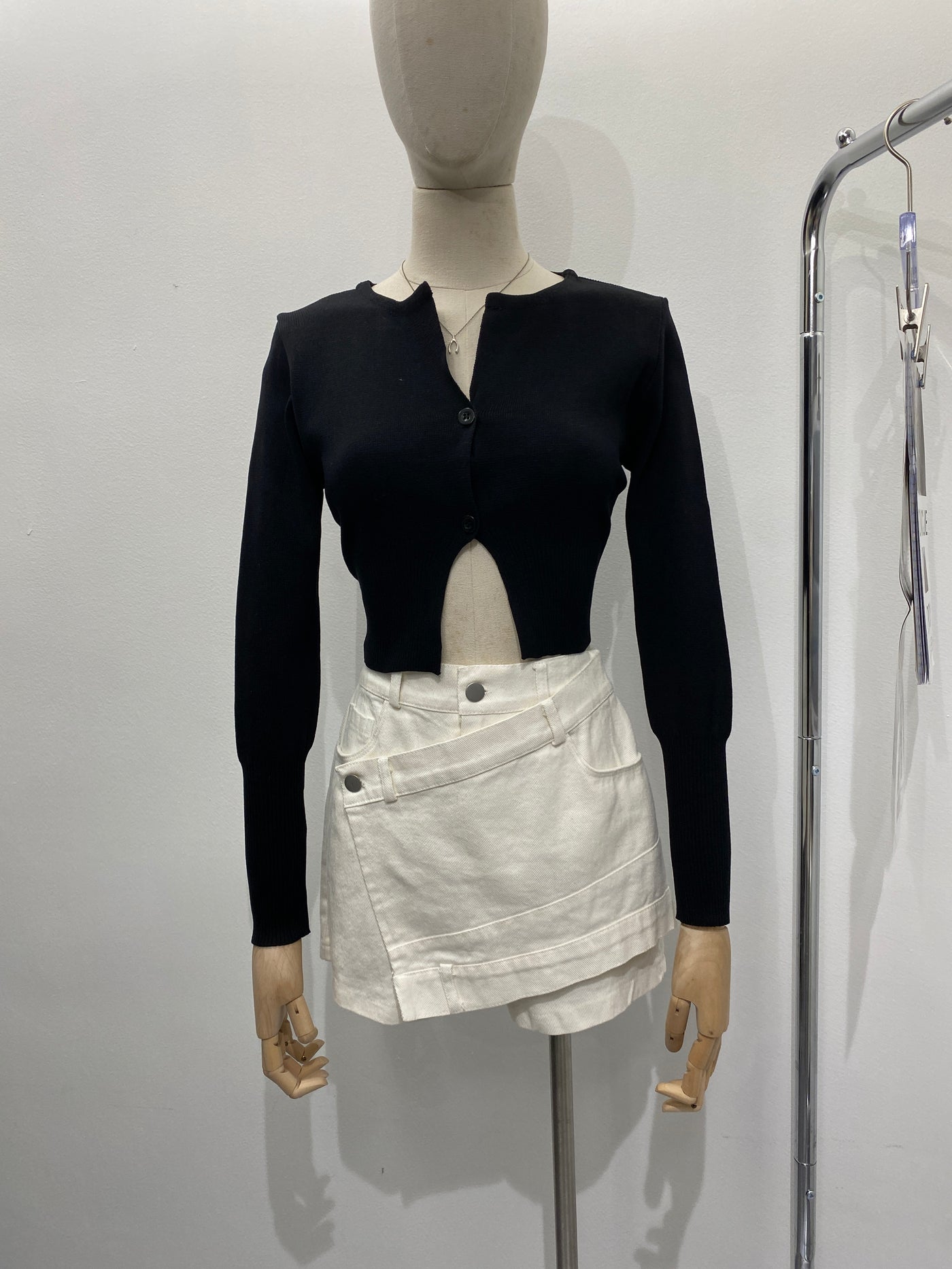 2-Button Cropped Knit Cardigan