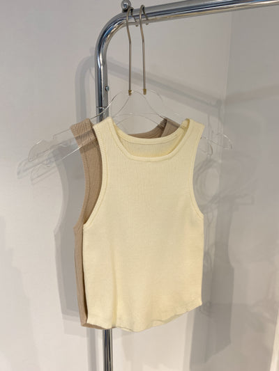 Curved Hem Cropped Knit Tank Top - Cream