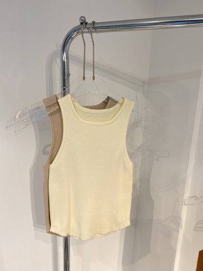 Curved Hem Cropped Knit Tank Top - Cream