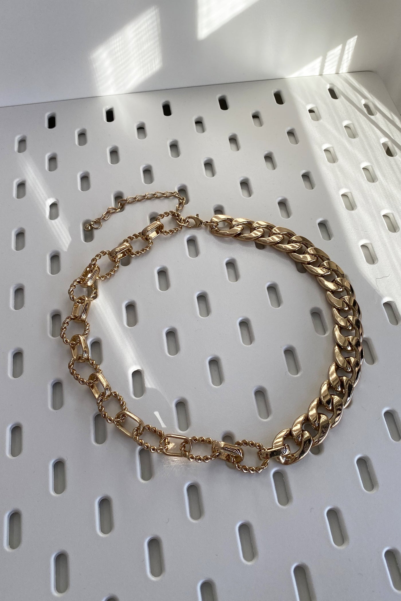 Chain Reaction Chunky Necklace - Gold