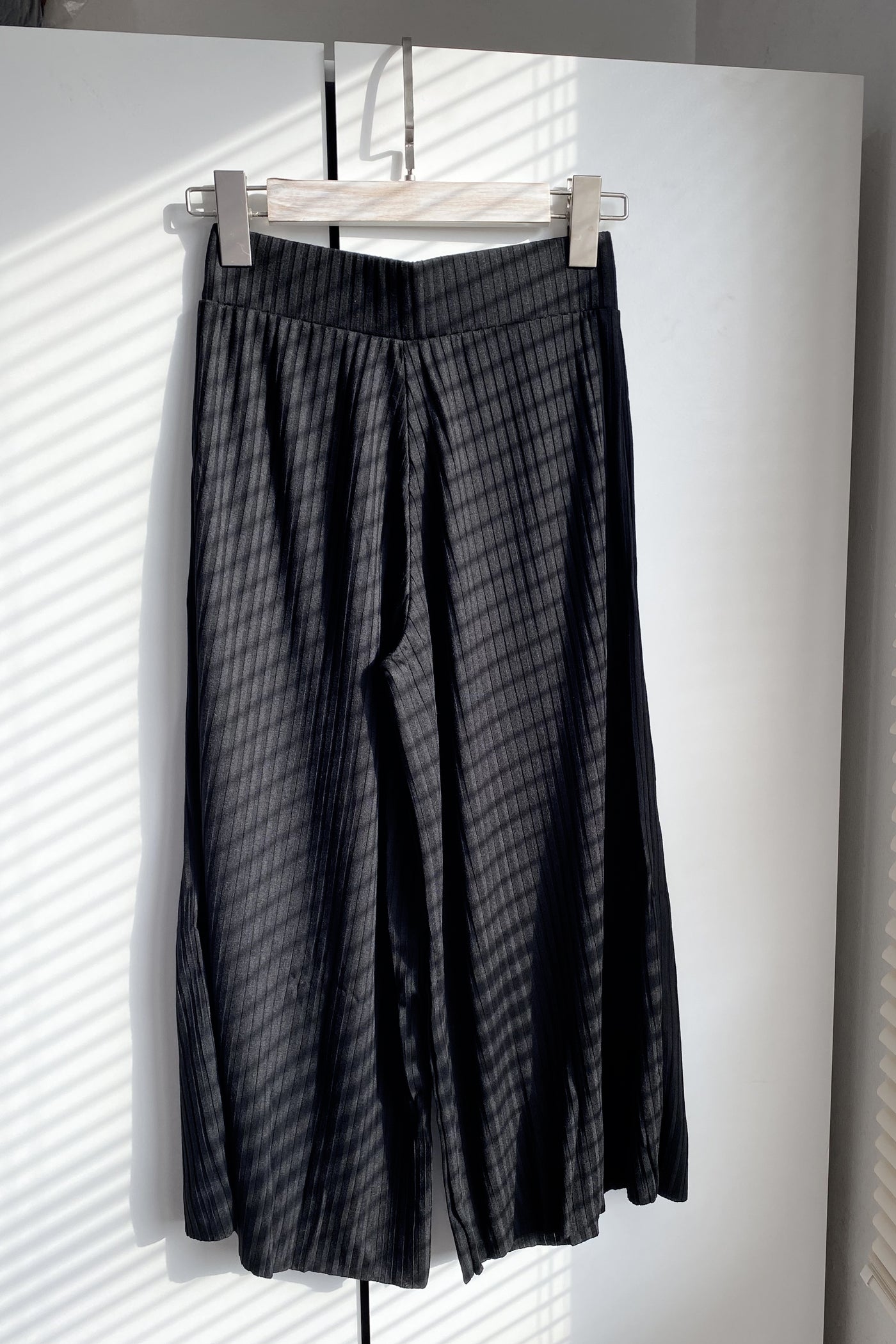 Basic Ribbed Culottes - Black