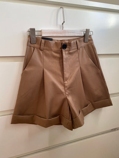 Pleated Highwaist Shorts - Cocoa