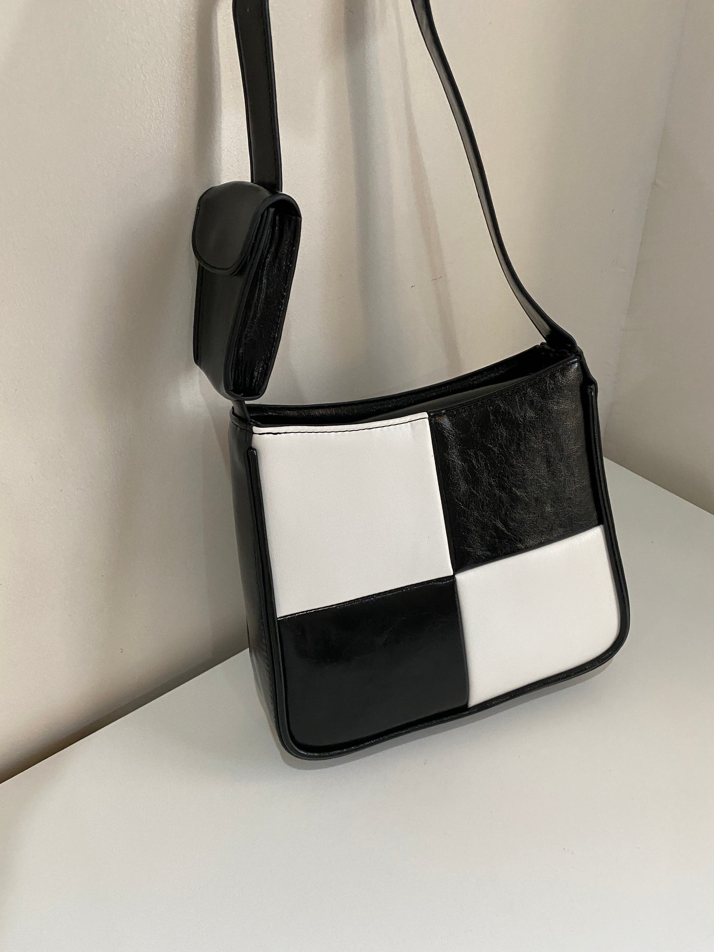 Shoulder Bag With Coin Purse - Check