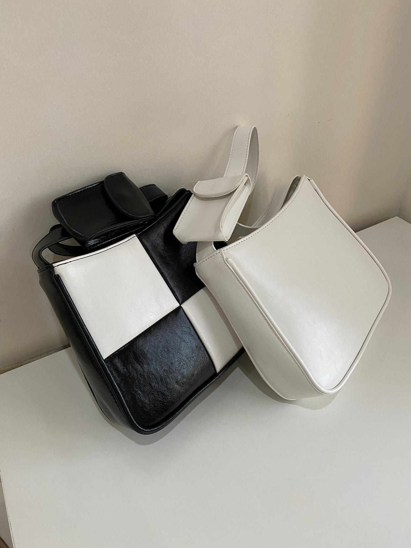 Shoulder Bag With Coin Purse - Check
