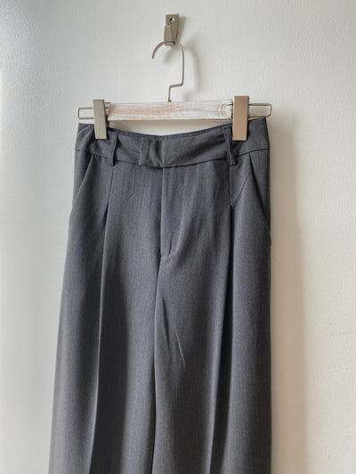 Wide Leg Pleated Trousers - Smoke