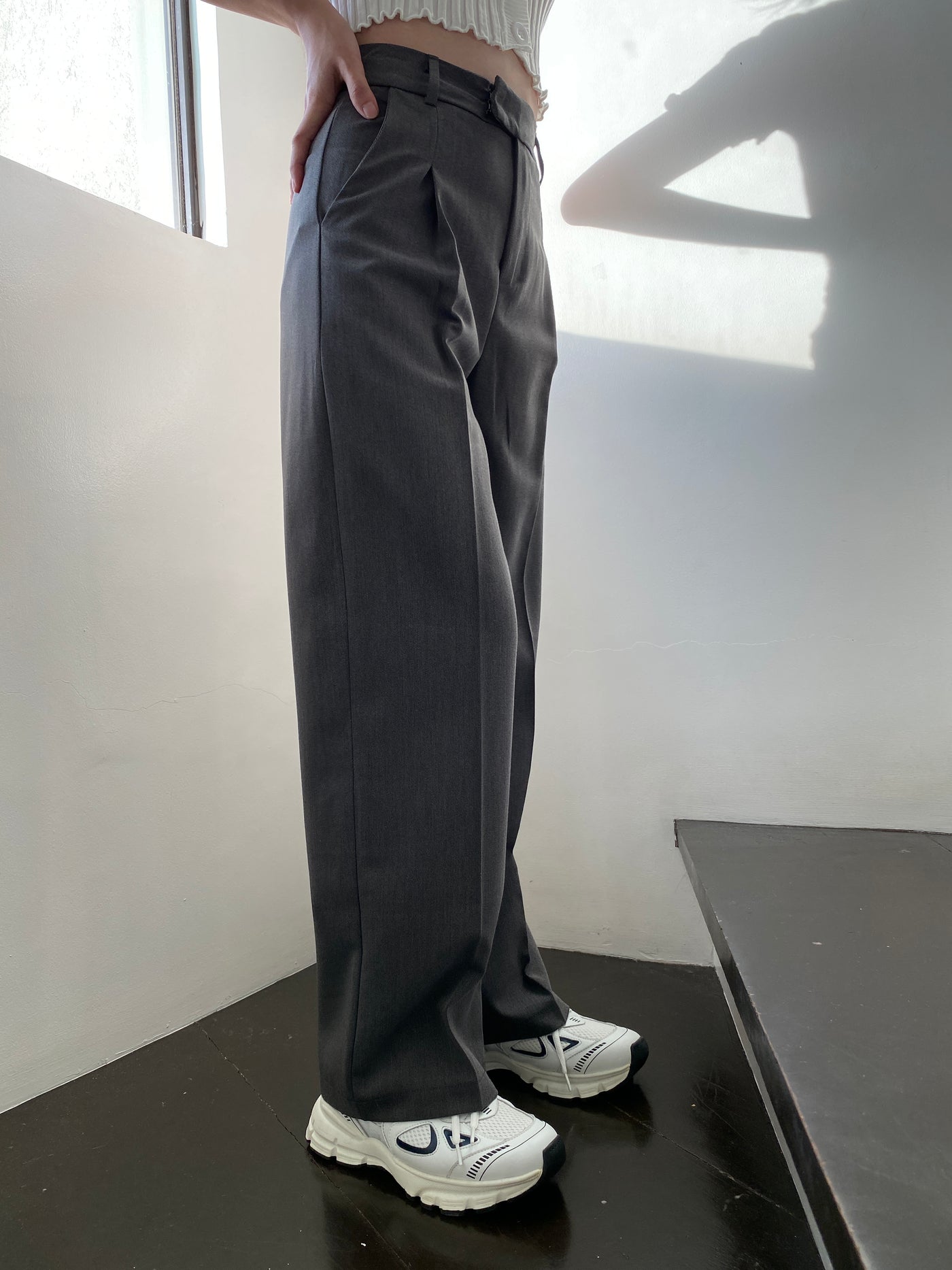 Wide Leg Pleated Trousers - Smoke
