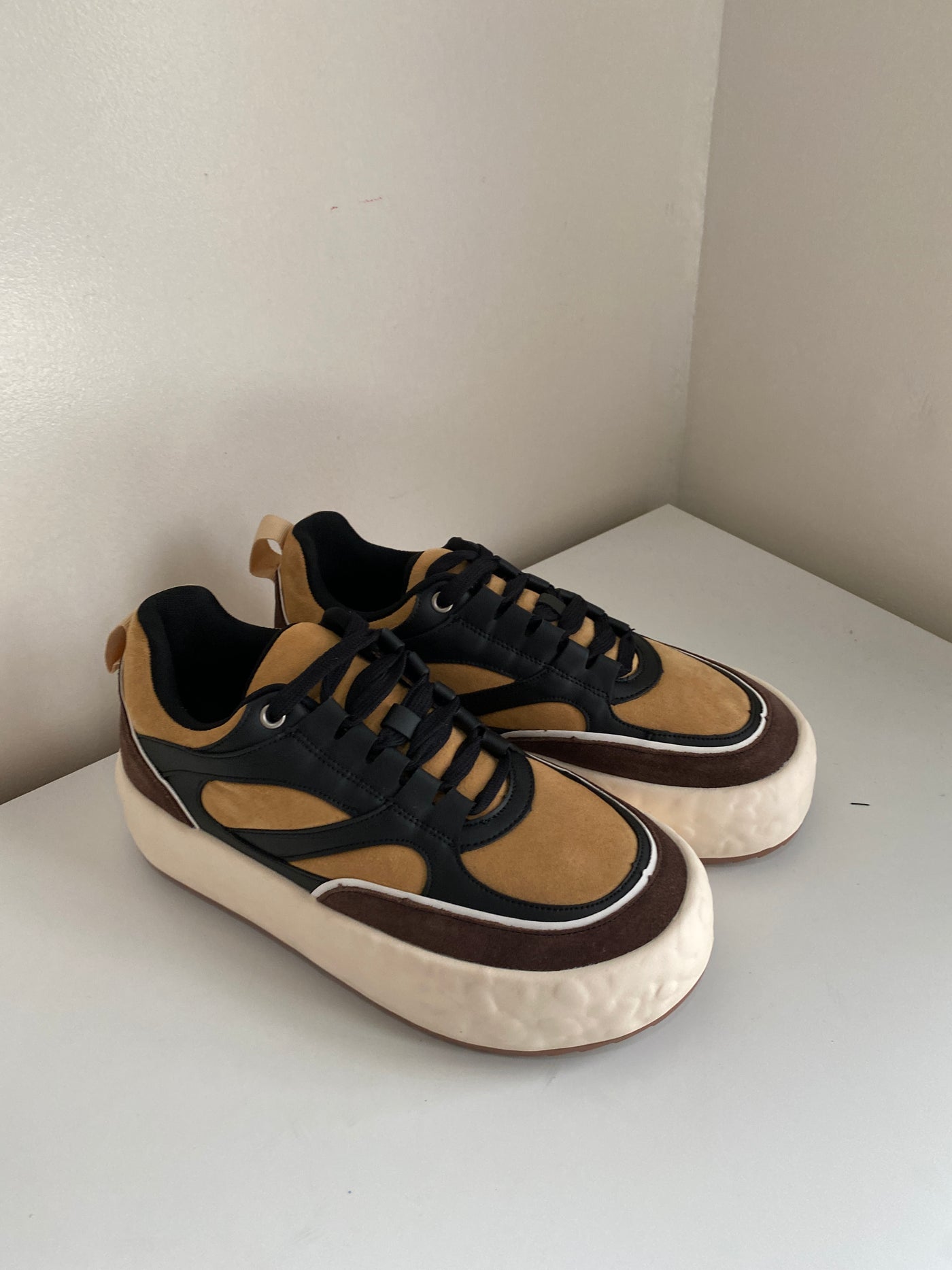 Chunky Sole Sneakers - Earth