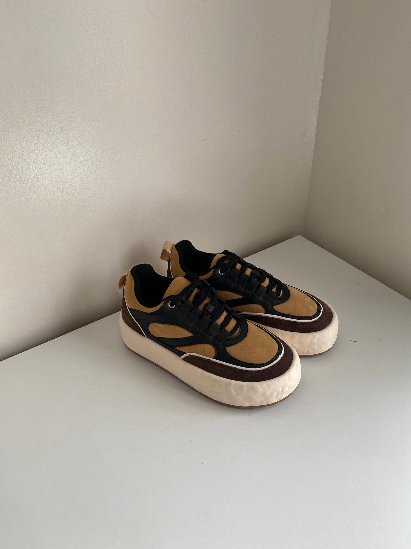 Chunky Sole Sneakers - Earth