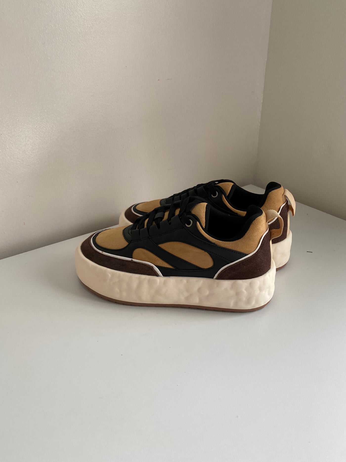 Chunky Sole Sneakers - Earth